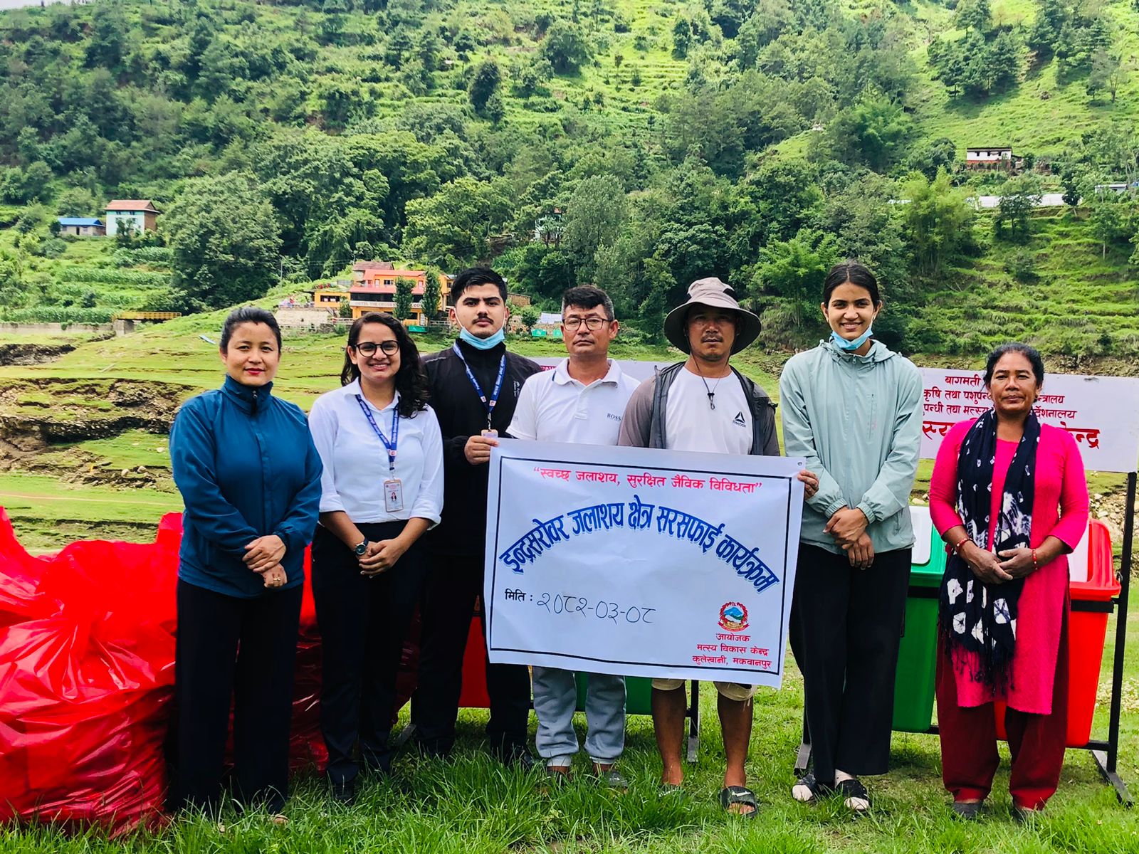 इन्द्रसरोवर ताल वरिपरी सरसफाई कार्यक्रम तथा फोहोर व्यवस्थापनका लागि सामग्री खरिद